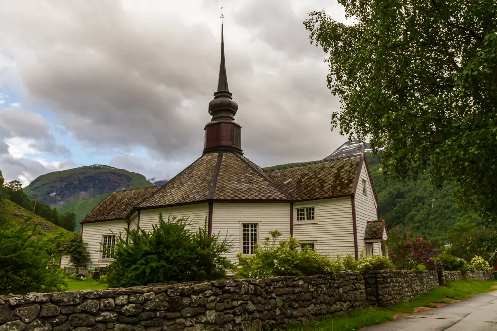 Norddal Kyrkje (Dale Kerk)