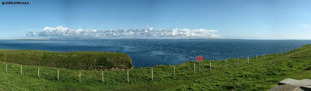 Duncansby head: zicht op de Orkneys